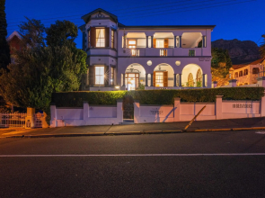 Esperanza Guest House