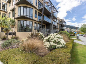 The Beacon - 2 Bedroom Town Center Apartment