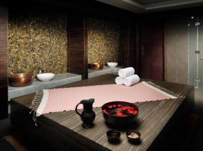 Lapita, Dubai Parks and Resorts, Autograph Collection