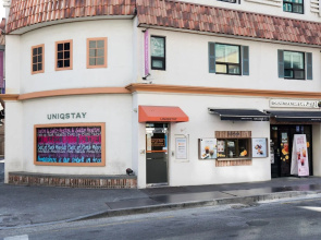 Uniqstay Hostel And Suite