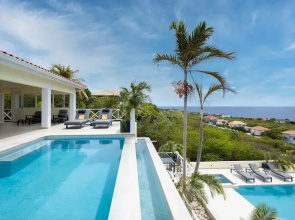 Villa Azure Vista 6BR Luxury Stay w 2 Pools