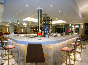 Hydramis Palace Beach Resort