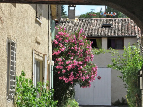 Villa in Malaucene Near Mont Ventoux