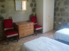 La Casa Vieja Hostel