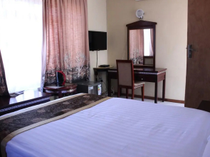 Khokhamoya Guest House