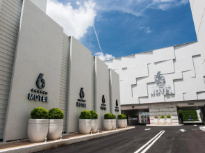 Six Star Motel - Taoyuan