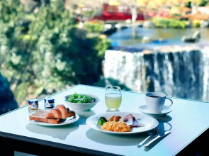 Hotel New Otani Tokyo, The Main