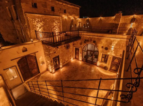 Vanessa Cave House