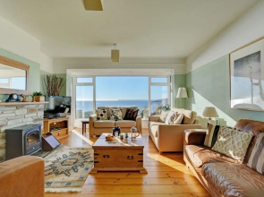 Detached Holiday Home With Garden and Unhindered View of Beautiful Nature and sea
