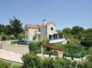 Holiday home Praznica Praznica II