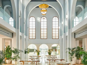 Le Meridien Ra Beach Hotel & Spa