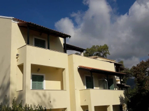 Relaxing Retreat in Chalikounas: Apartment