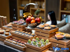 Daqing Royal Maple Hotel (Saltu Dawn Lake Shop )