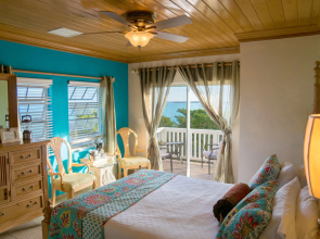 Gems at Paradise Beach Hotel