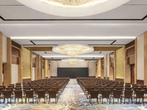 Sheraton Grand Shanghai Pudong Hotel & Residences