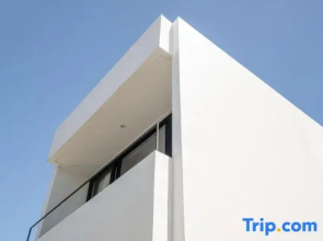 Villa Domus 3 by BaliSuperHost