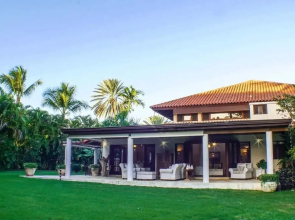 4BR Villa Las Piñas CasadeCampo by ASVR