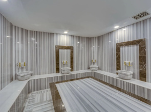 Signature Blue Resort Kuşadası