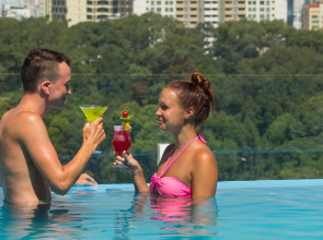 Central Palace Hotel