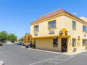 Rodeway Inn