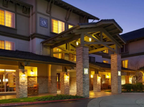 Larkspur Landing Extended Stay Suites Campbell