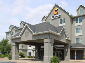 Comfort Inn & Suites St. Paul Northeast