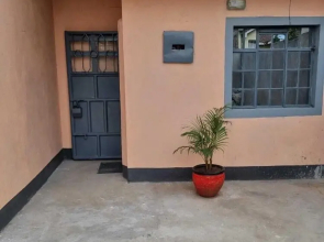 Stay.Plus Donholm Bungalow