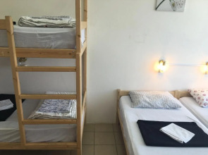 Pechki Lavochki Hostel