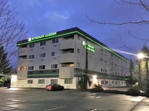 Medallion Inn & Suites