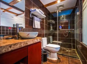 Days Inn Frontier Emeishan