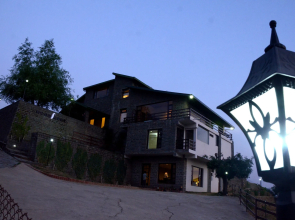 WoodSmoke resort & Spa