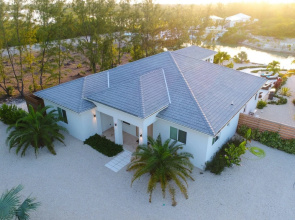 Sea Foam Villa