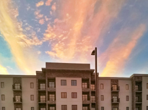 Garland Hotel