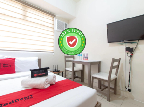 RedDoorz Plus @ Urban Deca Tower Edsa 2