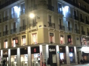 Angelina Hotel