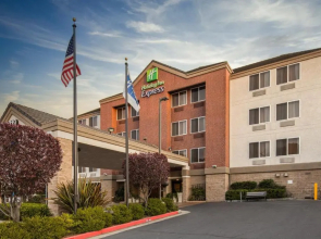 Holiday Inn Express Castro Valley - I-580 by IHG