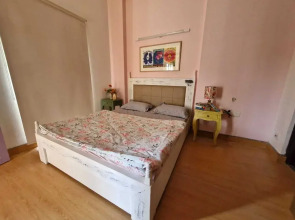 Monica's Golf Studio