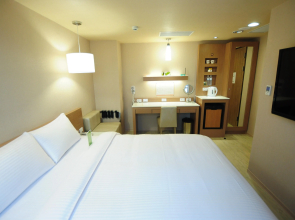 Kindness Hotel - Tainan Chihkan Tower