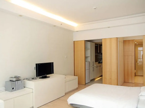 Private-Enjoyed Home Stanley International Apartment