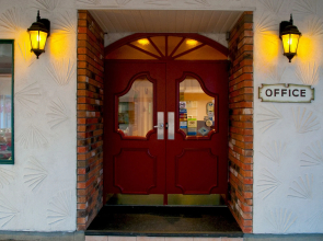 Grama's Inn