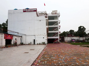 OYO 16551 Royal Aayoyjanam Hotel