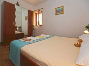 Apartments Josip - 100 m from beach