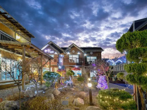 Gyeongju Dahwyang Pension