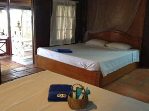 Laluna Bungalows & Restaurant