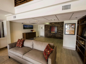 Red Roof Inn PLUS+ Houston - Energy Corridor