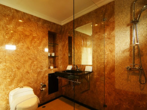 LK Mantra Pura Resort