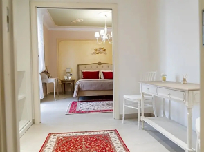 Villa Arya