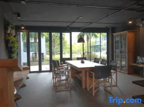 Oasis in CItyGate 1BR Suite