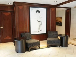 341MacLaren Executive Apartments