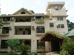 Safari Adventure Lodge